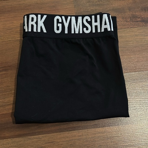 Gymshark Seamless Black Shorts Size Medium Soellout Waistband Flex - Picture 4 of 4
